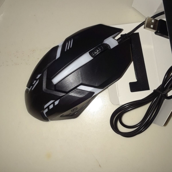 LED RGB Gaming Mouse - Picture 2 of 3